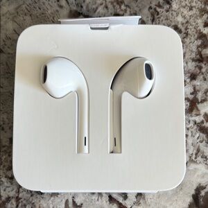 Apple Wired Earbuds